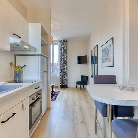 Lucile * : Joli Studio En Centre Apartment
